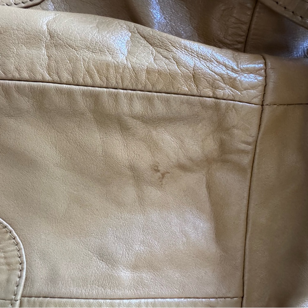 yellow leather trench coat - Picture 8 of 11